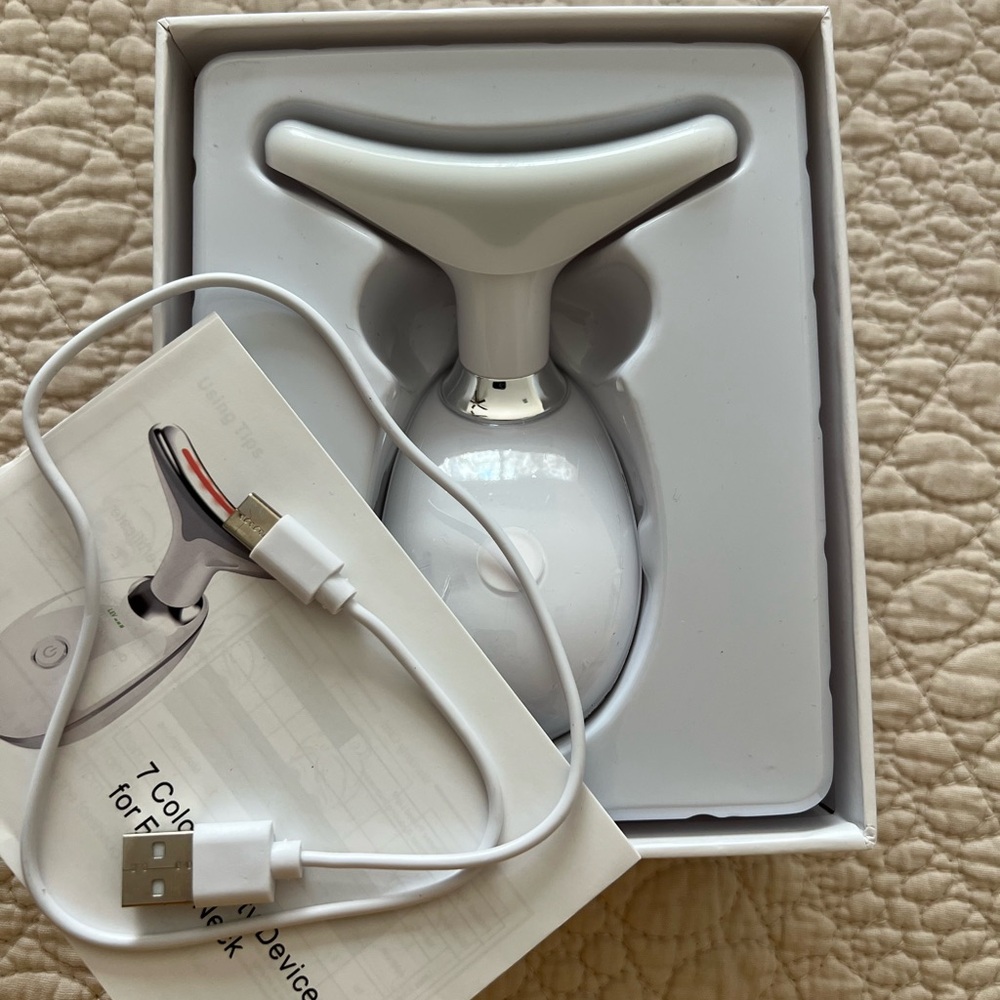 Intense Pulsed Light Wrinkle Reducing Instrument - Picture 2 of 2